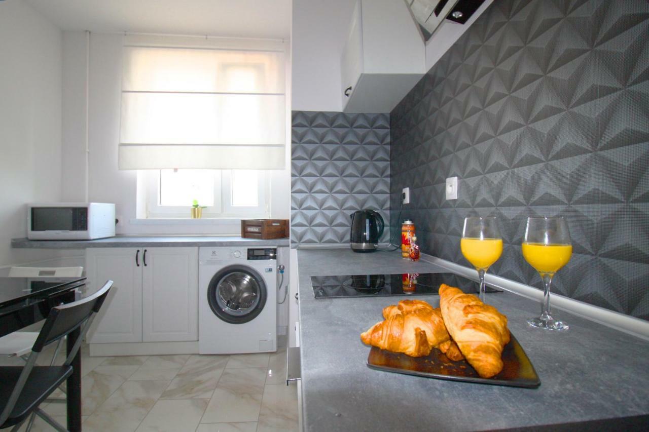 Niebianski Apartament Rzeszów Εξωτερικό φωτογραφία