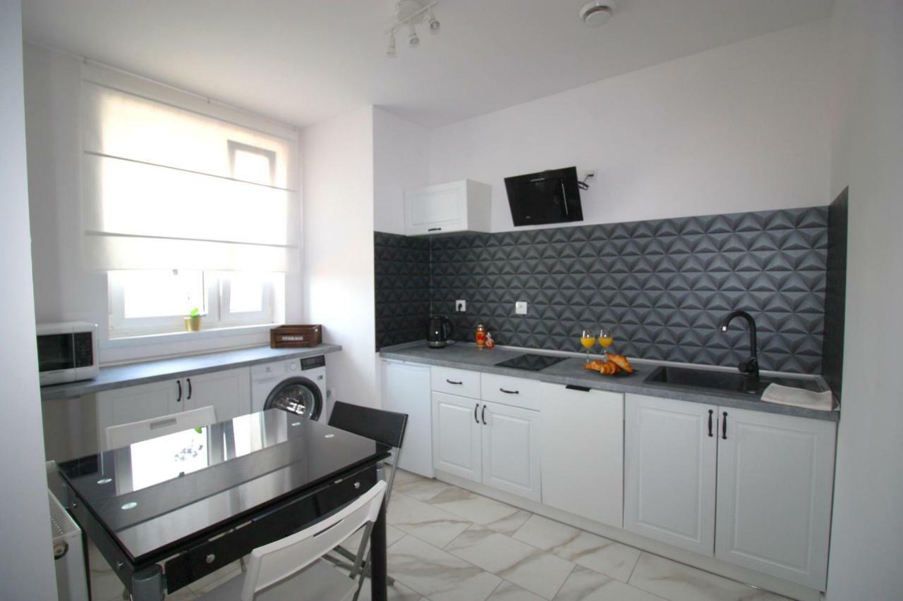 Niebianski Apartament Rzeszów Εξωτερικό φωτογραφία