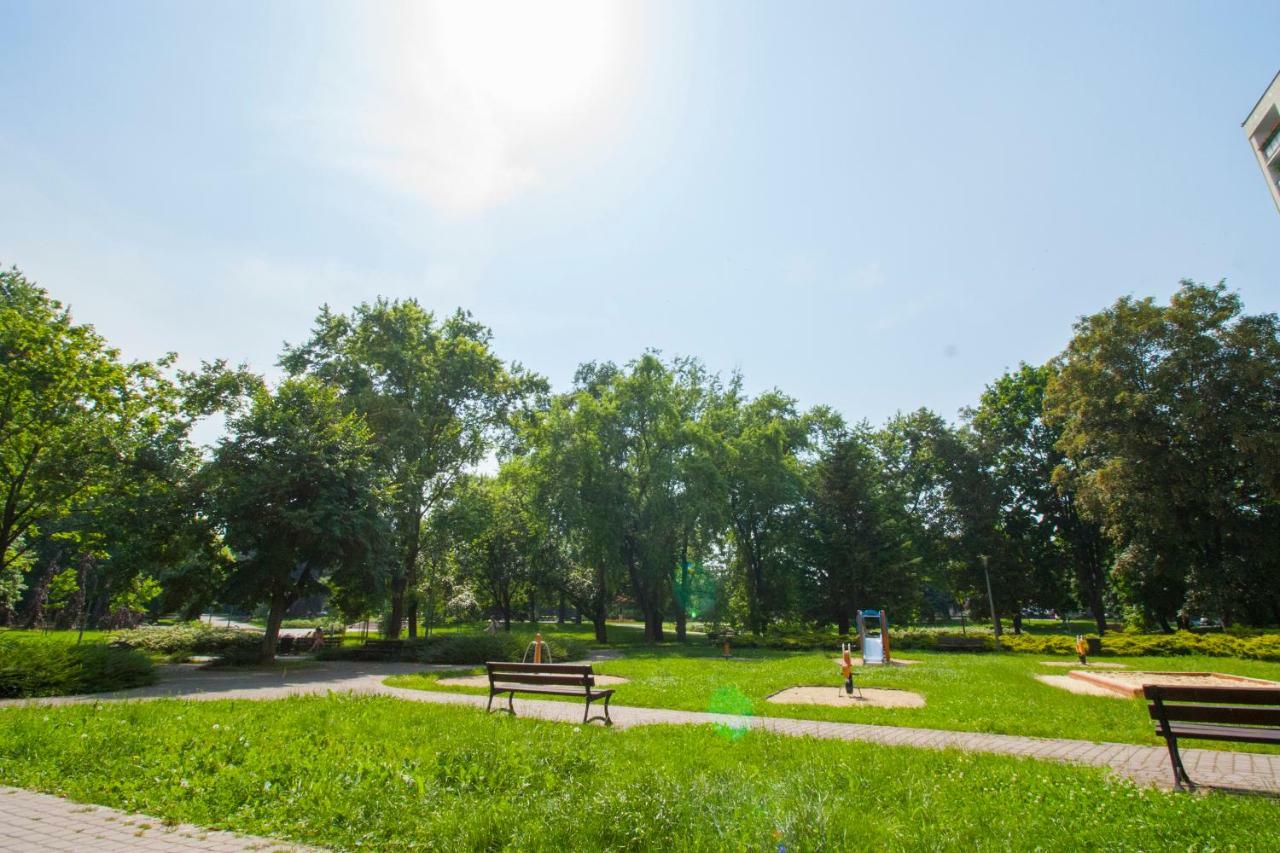 Niebianski Apartament Rzeszów Εξωτερικό φωτογραφία